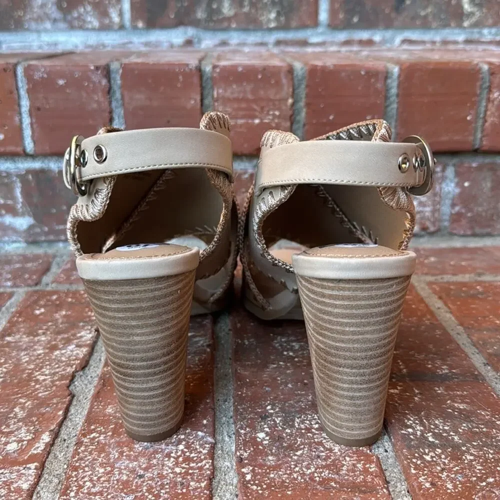 DV DOLCE VITA Reanne Women's Size 10 Cream Buckle Stitched Block Heel Sandals